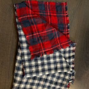 Authentic Abercrombie and Fitch blanket scarf.